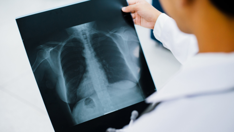 Dra. Thaline Neves destaca a importância da radiologia pediátrica com foco em segurança, precisão e cuidado infantil.