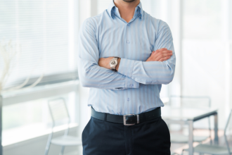 Alex Nabuco dos Santos destaca a retomada dos escritórios corporativos com foco em tecnologia e bem-estar.